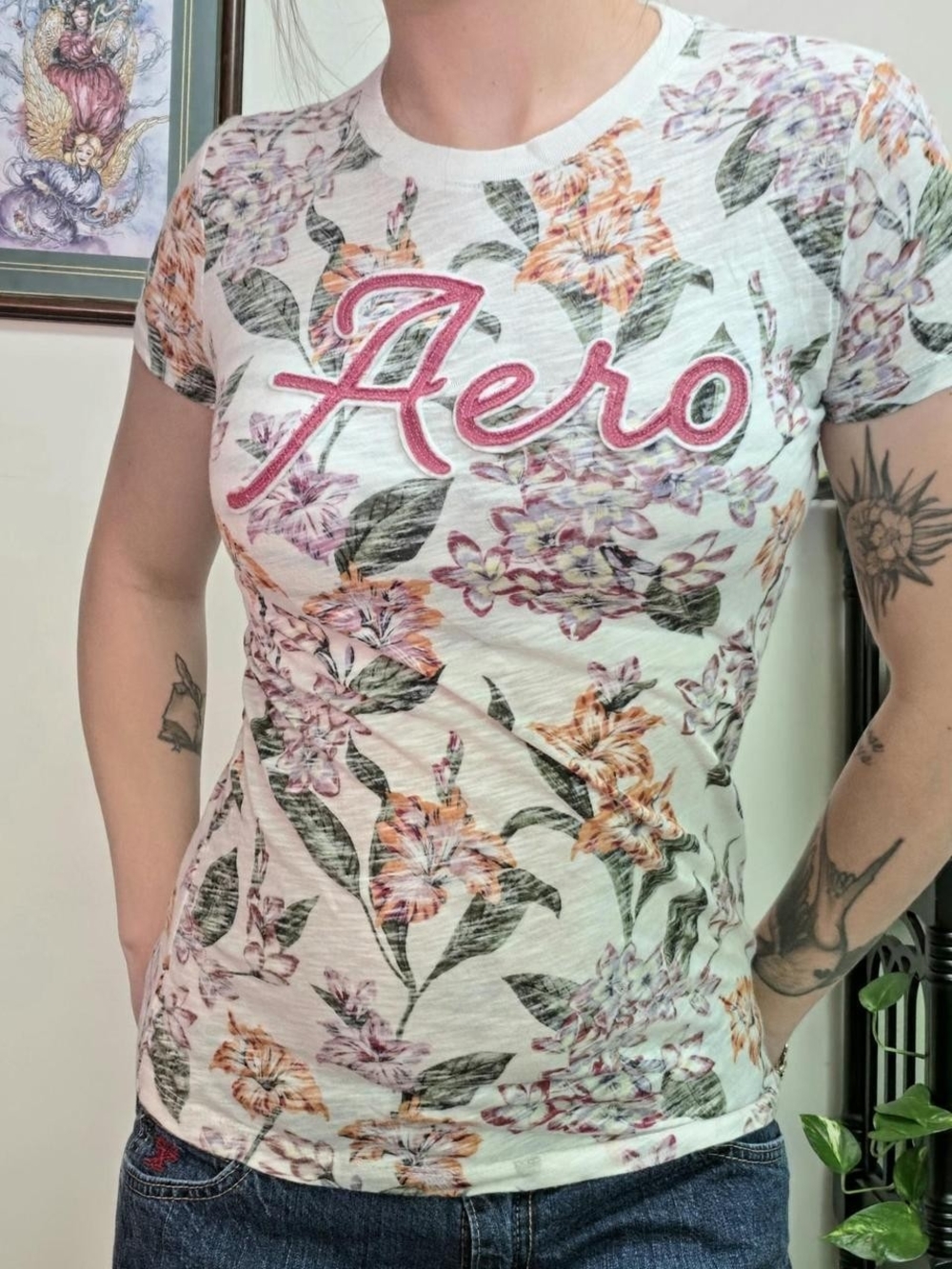 Aeropostale White Floral Short Sleeve Tee with Pink Logo